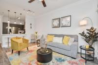 B&B Houston - The Sunshine Oasis near Rice Village in Houston! - Bed and Breakfast Houston