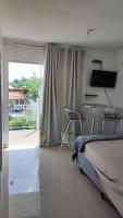 Apartment with Pool View