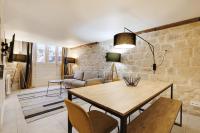 Pick A Flat's Apartment on l'Ile de la Cité - Quai de L'Horloge - Bed and Breakfast Parijs