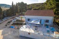 Holiday home with swimming pool - Dugi otok, Zman - Chambres d’hôtes