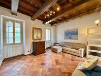 B&B Angera - La Torretta di via Greppi - Bed and Breakfast Angera