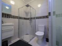 EXECUTIVE DOUBLE ROOM WITH EN-SUITE CITY CENTRE IN Guest House R1 - Ferienwohnung Luxemburg
