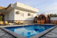 Happiness Guest House - B&B