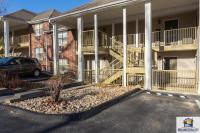 2BR Walk-In Condo - Near the 76 Strip - Pool - FREE TICKETS INCLUDED - CLA-8 - Chambres d'hôtes Branson