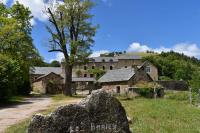 Les Distinguées -Aux Bories de Prévinquières - B&B