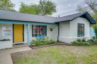San Antonio Retreat w/ Private Hot Tub & Gas Grill - Chambres d'hôtes San Antonio