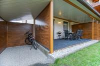 AusZeit Steiraland 6 mit überdachter Terasse schönen Garten und kostenlosen Parkplatz - Chambres d'hôtes Leoben