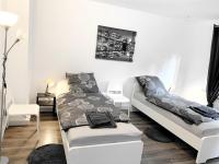B&B Schwelm - # VAZ Apartments WU10 für Monteure Küche, TV, WLAN, Parkplatz, Autobahnähe - Bed and Breakfast Schwelm