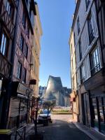 La Tour de Jeanne : Hypercentre charme et design - B&B