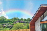 4 Bed Villa Sleeps 8 -Private Terrace-Free parking - B&B St Austell