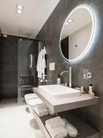 Chambre Lit Queen-Size avec Balcon