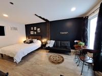 Deluxe Queen Studio