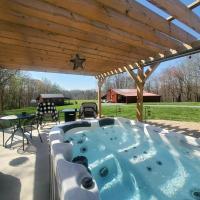 B&B King - The Cabin-The Hot Tub is Ready! Spring Has Sprung! - Bed and Breakfast King