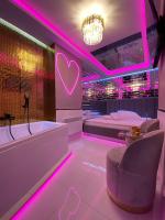 B&B Gniezno - Apartament "Love Paradise" Centrum z dużą wanną dla Dwojga - Bed and Breakfast Gniezno
