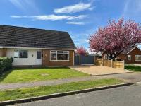 Modern Coastal 2 Bedroom Home to Relax and Unwind - B&B