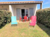 Maison de vacances près plage et commerces avec jardinet, parking privé et équipements complets - FR-1-22-165 - B&B