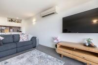 Luxury Style and Space abound on Spencer 01620 - B&B Melbourne