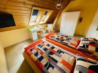 Standard Twin Room with Shared Bathroom