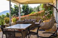 Belvedere Rare&Peaceful 2BR home+stunning sea view - Chambres d’hôtes Tolón