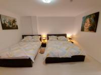 B&B Vichten - 2 modern private rooms with private Balcon fits for 5 persons - Bed and Breakfast Vichten