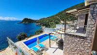 Amousso Beach Villas - B&B Marantochori