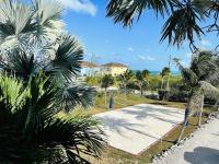 Beautiful Island Villa - Beach Access on Private 2 Acres