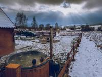 Drewniane domki z prywatnym jacuzzi i widokiem na Góry - Klimatyczny Kompleks w Górach Izerskich #Widogruszka - Chambres d’hôtes Grudza