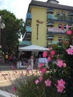 Appartamenti Monica residence Foscolo - B&B