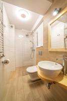 One-Bedroom Deluxe Apartment with Balcony and Kitchenette