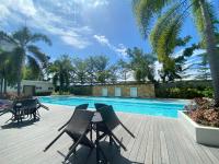 2BR within the heart of the City with WIFI and Netflix - Chambres d’hôtes Davao