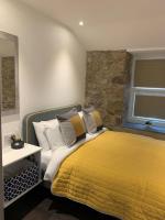 Beach House Apartment 1 - St. Ives harbour front apartment with stunning views - Chambres d’hôtes St Ives