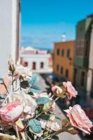 Camera Matrimoniale Deluxe con Balcone e Bagno in Comune