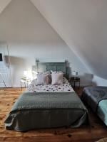 B&B Sainte-Croix-sur-Mer - Grenier de l, IRIS - Bed and Breakfast Sainte-Croix-sur-Mer