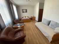 Large Double or Twin Room