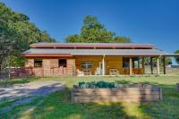 Farm Stay Modern Barndominium in Lakeland! - B&B