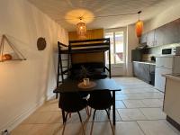 B&B Vias - Le studio de NOLY Draps inclus , Tv , Wifi - Bed and Breakfast Vias