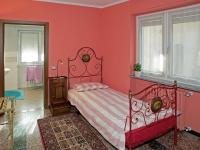 Single Room with Private Bathroom
