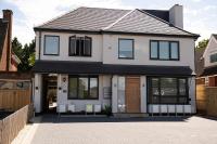 Walnut Flats-F3, 1-Bedroom with Stunning Garden View, AC, Parking, Netflix, WIFI - Close to Oxford, Bicester & Blenheim Palace - B&B Oxford