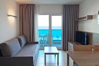 One-Bedroom Apartment with Sea View (2 Adults + 2 Children)