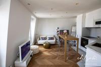 B&B Paris - Paris Parc Monceau by Edelsam - Bed and Breakfast Paris