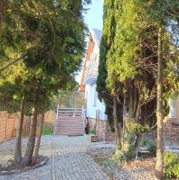 "PRZY PARKU" Dom nad morzem z werandą i ogrodem - Ferienwohnung Stegna