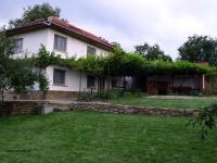 Holiday Home Life - B&B Tryavna