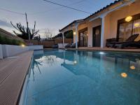 Villa con 2 Camere da Letto
