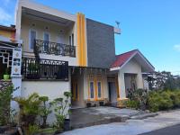 Guguak Puro Guest House - B&B Padangpanjang