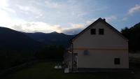 Guest House Trojani - B&B Lëpushë