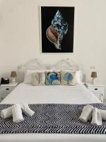 One-Bedroom Apartment with Shared Pool (4 Adults)