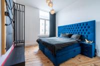 The Rabbit Hole Antwerp - Romantic apartment with adult playroom - Bed and Breakfast Antwerpen