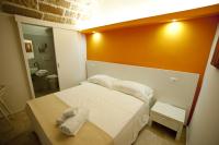 Appartamento Monolocale Ginestra con Patio