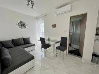 Apartman Solin 4, parking - Bed and Breakfast Solin