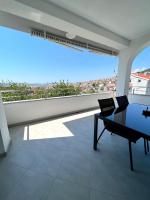 Apartman Solin 1, parking - Bed and Breakfast Solin